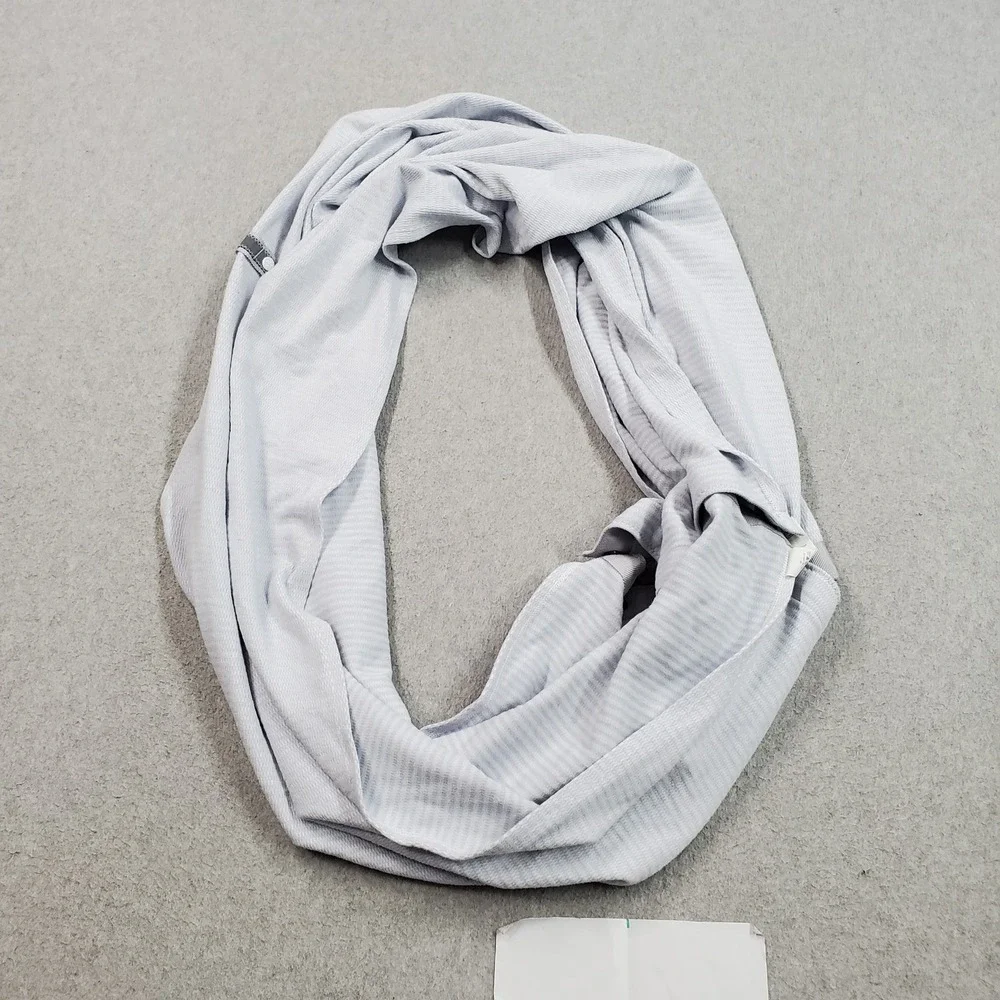 Lululemon Women Scarf O/S Light Gray Nylon Polyester Activewear Snap Logo